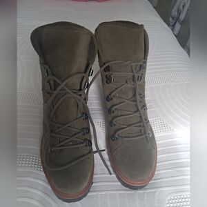 Marc Fisher Green Suede Boots with High-Top Design